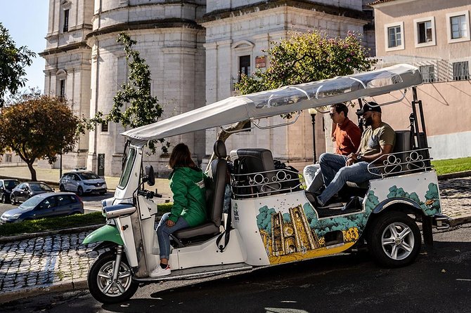 Découverte de Lisbonne en Demi-Journée en Tuk-Tuk Électrique